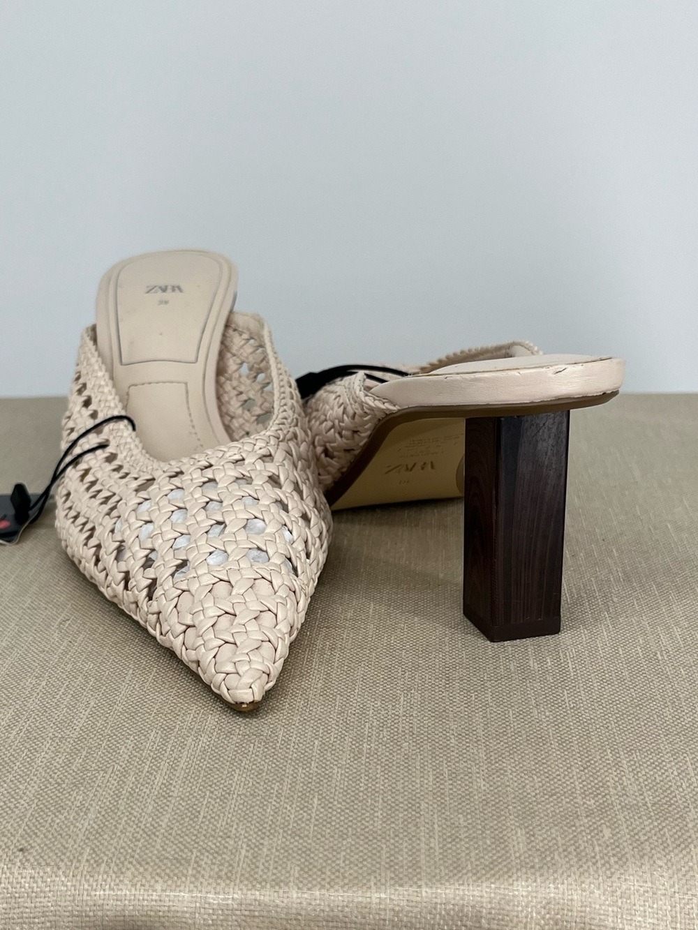Zara Woven Pointed-Toe Slip-On Mules in Beige - Picture 2 of 8